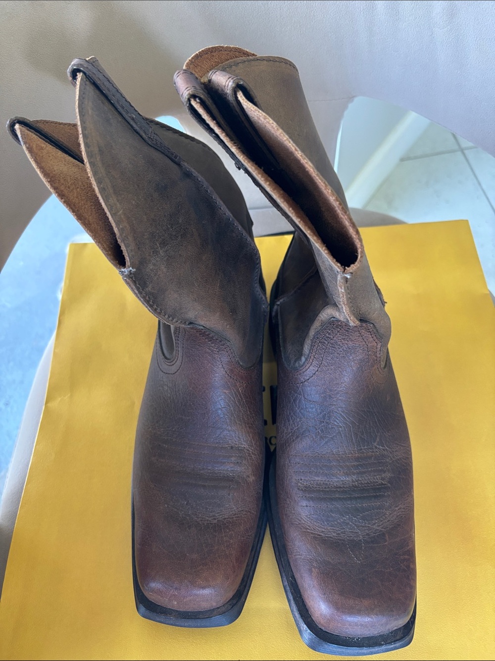 Ariat Men's Brown Leather Boots - Picture 4 of 11